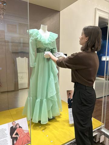 Green couture gown designed by Ferndinando Sarmi for First Lady Pat Nixon